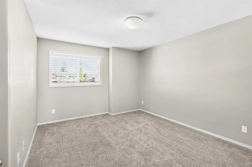 21 Pinetree Close