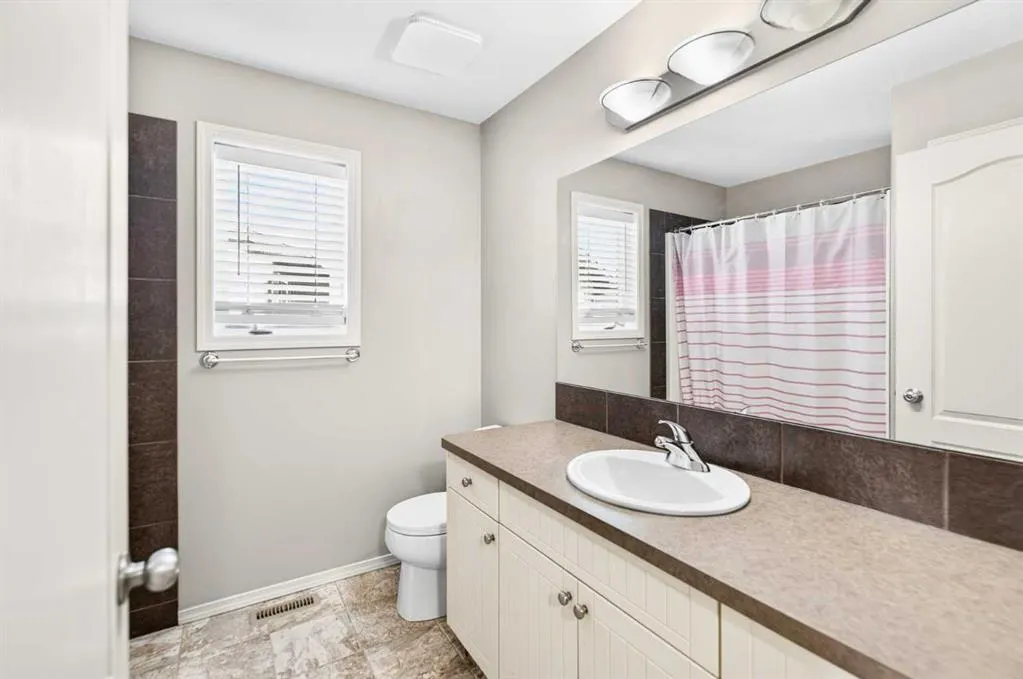 21 Pinetree Close