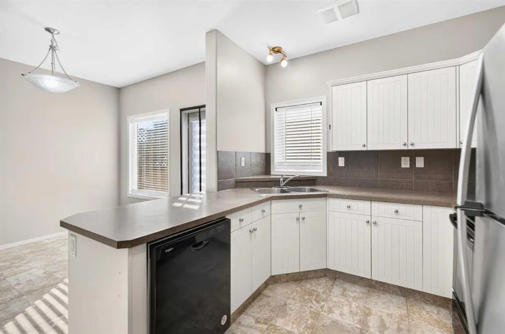 21 Pinetree Close