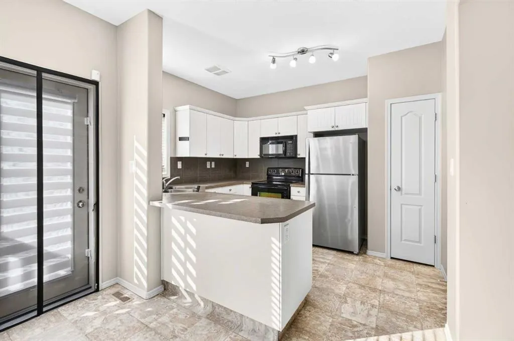 21 Pinetree Close