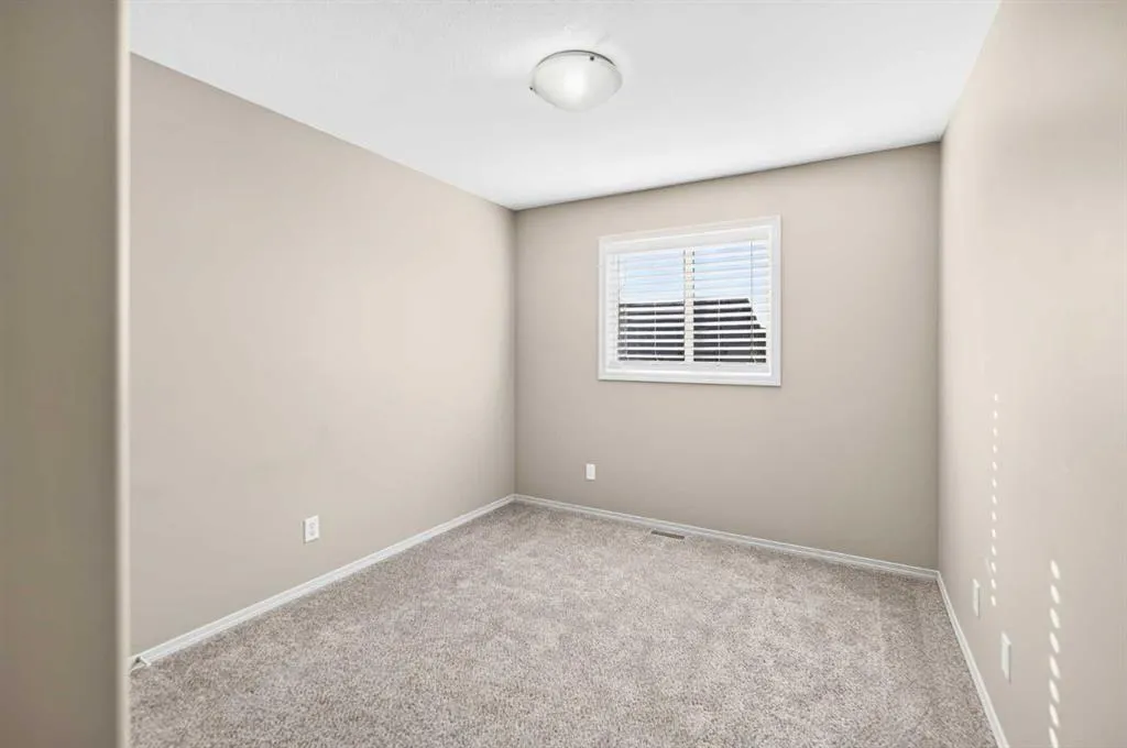 21 Pinetree Close