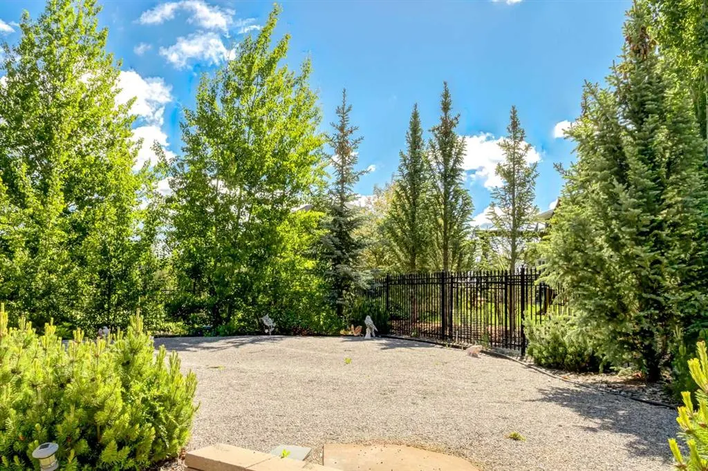 305 Spyglass Way