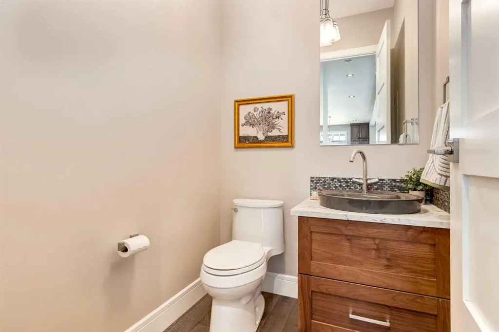 305 Spyglass Way