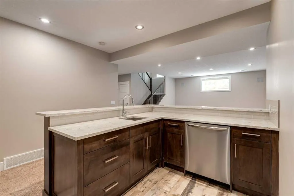 305 Spyglass Way