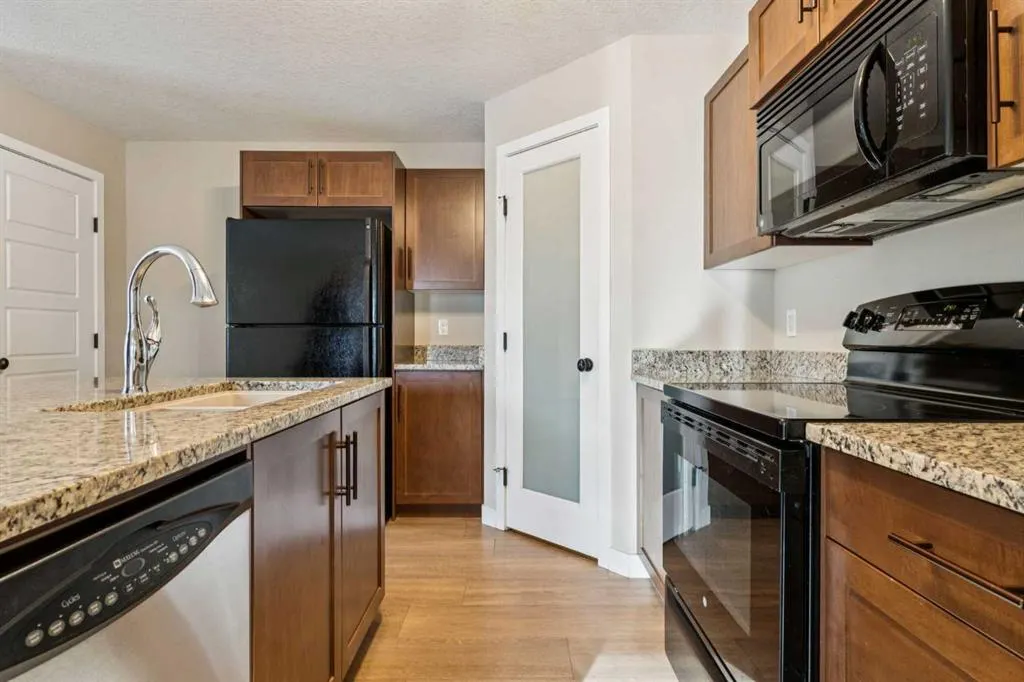 2781 Chinook Winds Drive SW #4102