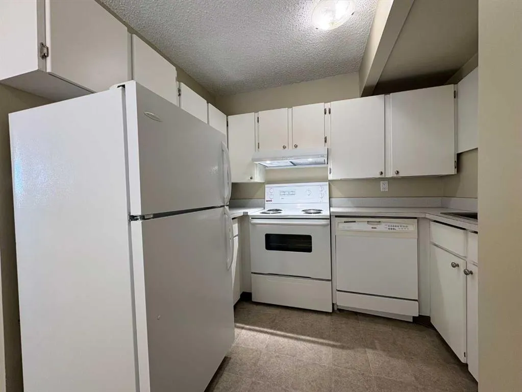 21 Berkeley Place W #921