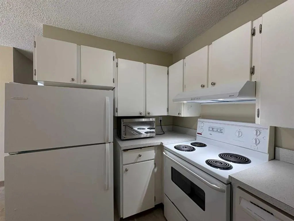21 Berkeley Place W #921