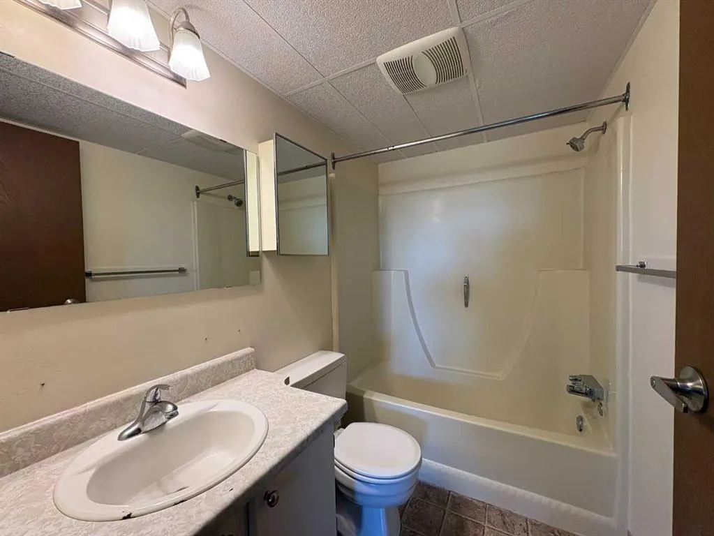 21 Berkeley Place W #921