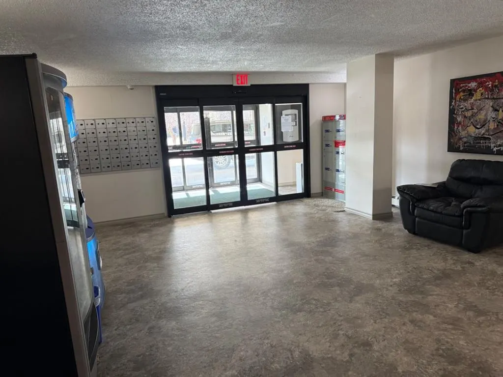 21 Berkeley Place W #921