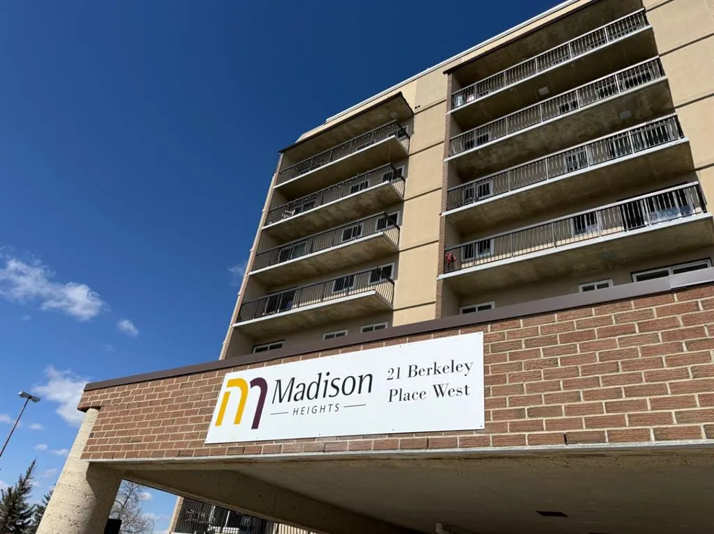 21 Berkeley Place W #921