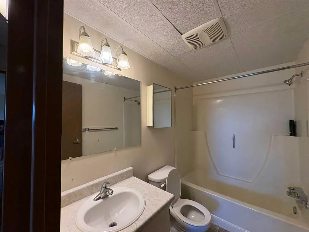 21 Berkeley Place W #921