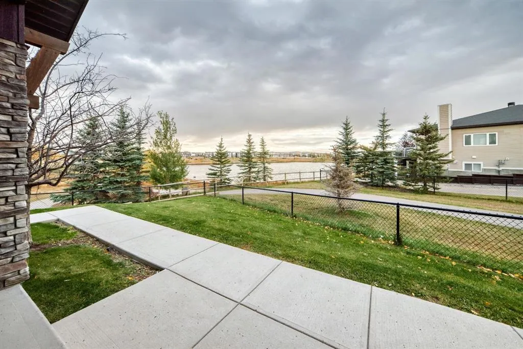 2781 Chinook Winds Drive SW #5205