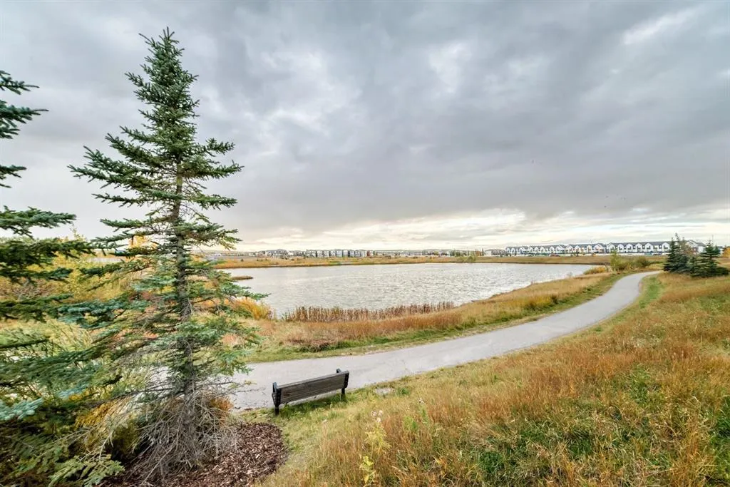2781 Chinook Winds Drive SW #5205