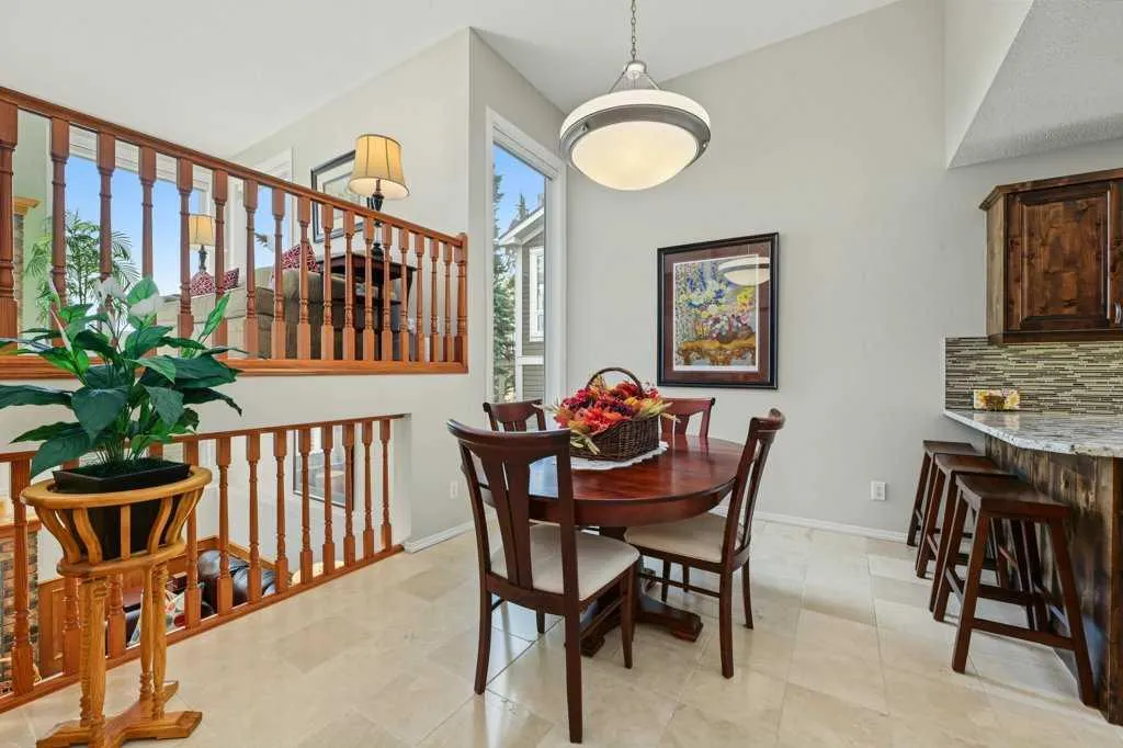 51 Douglasbank Gardens SE