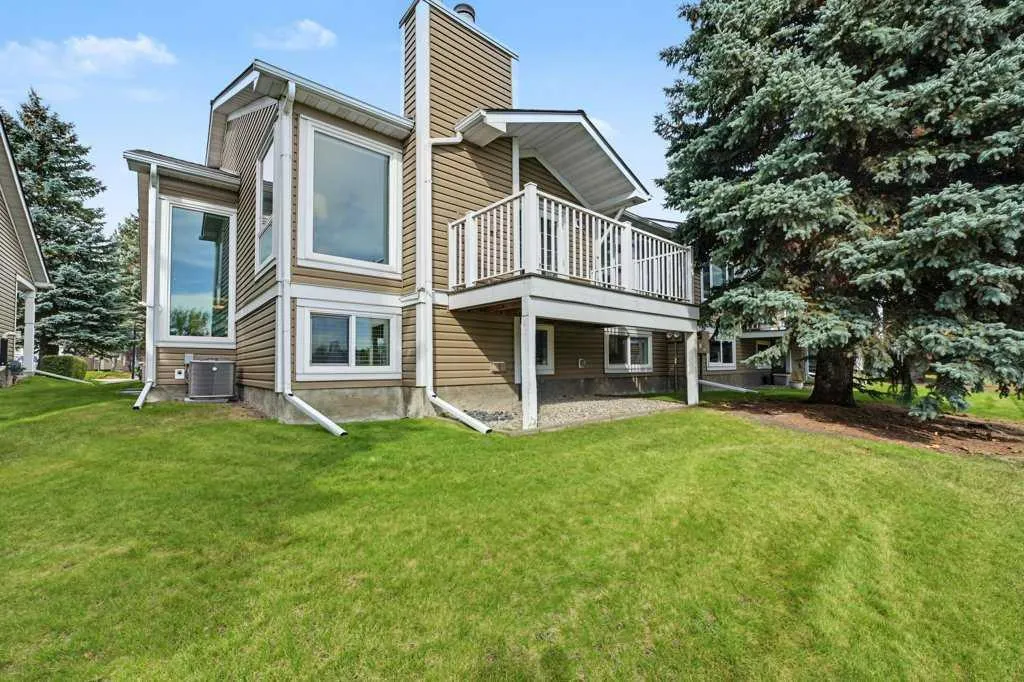 51 Douglasbank Gardens SE