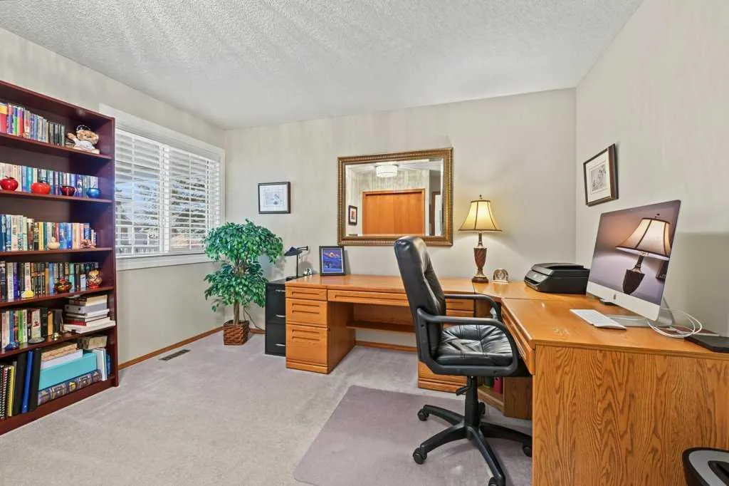 51 Douglasbank Gardens SE
