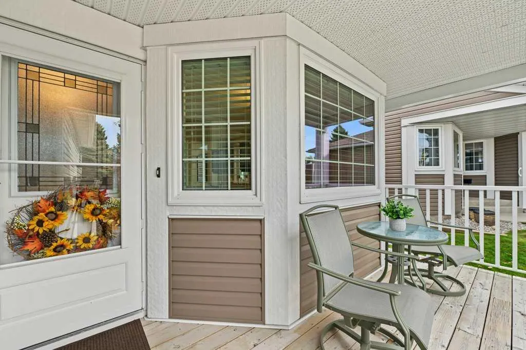 51 Douglasbank Gardens SE