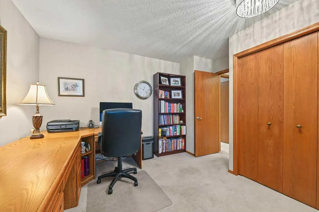 51 Douglasbank Gardens SE