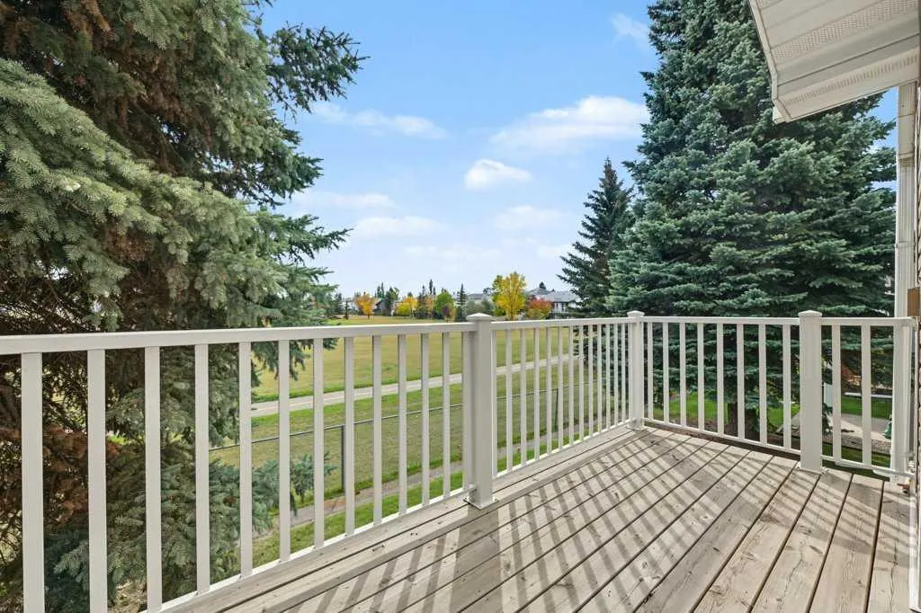 51 Douglasbank Gardens SE