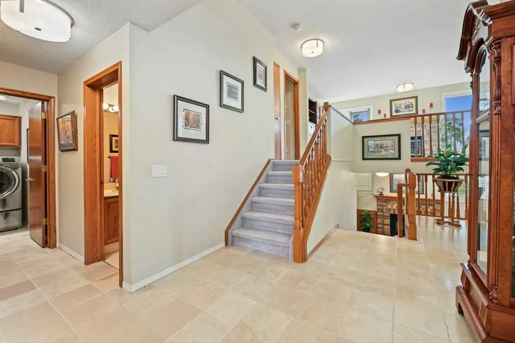 51 Douglasbank Gardens SE