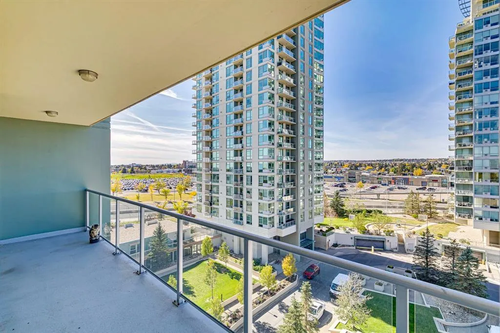 99 Spruce Place SW #706