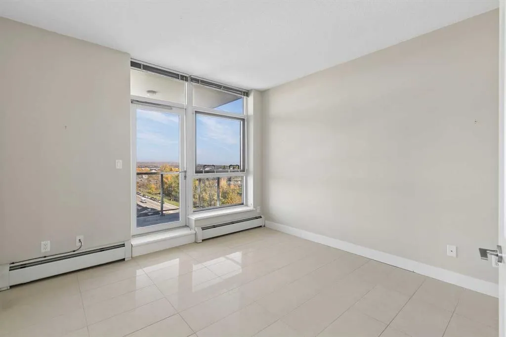 99 Spruce Place SW #706