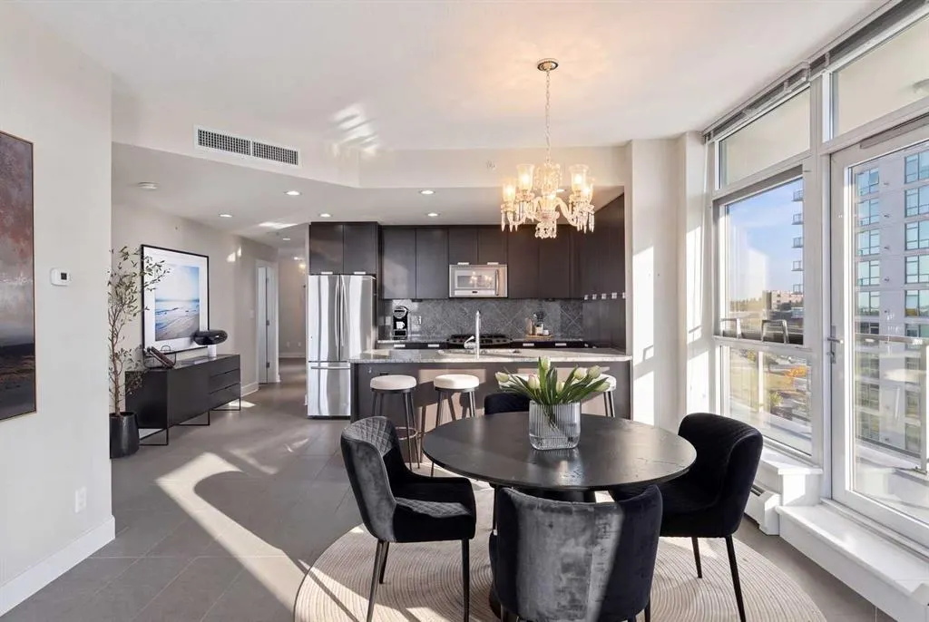 99 Spruce Place SW #706