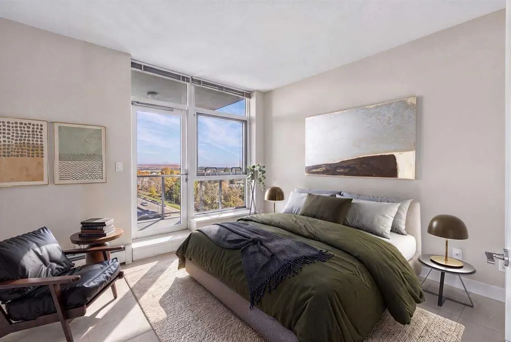 99 Spruce Place SW #706