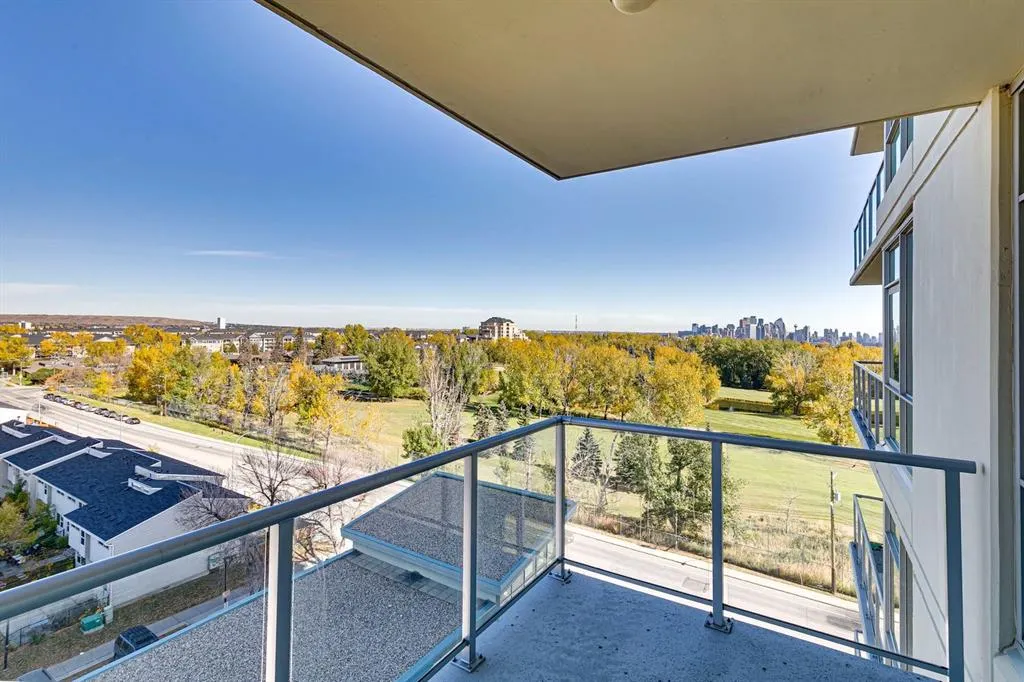 99 Spruce Place SW #706