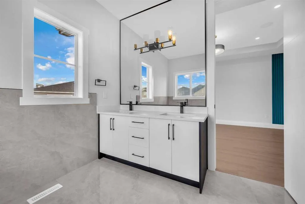 203 KINNIBURGH Place