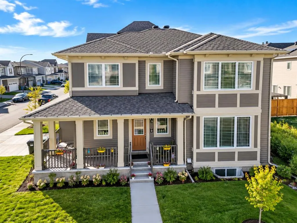 128 Cityside Crescent NE