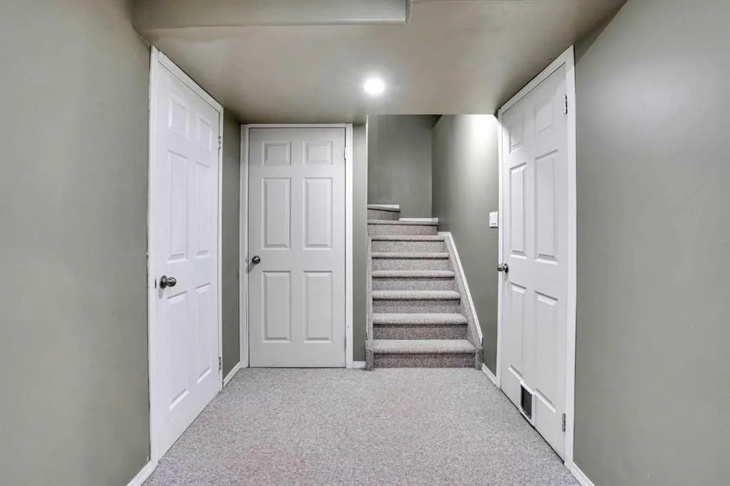 62 COVEWOOD Manor