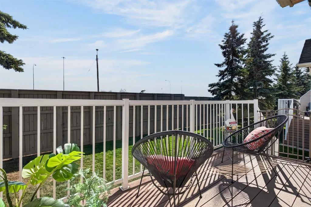 567 Edmonton Trail NE #9