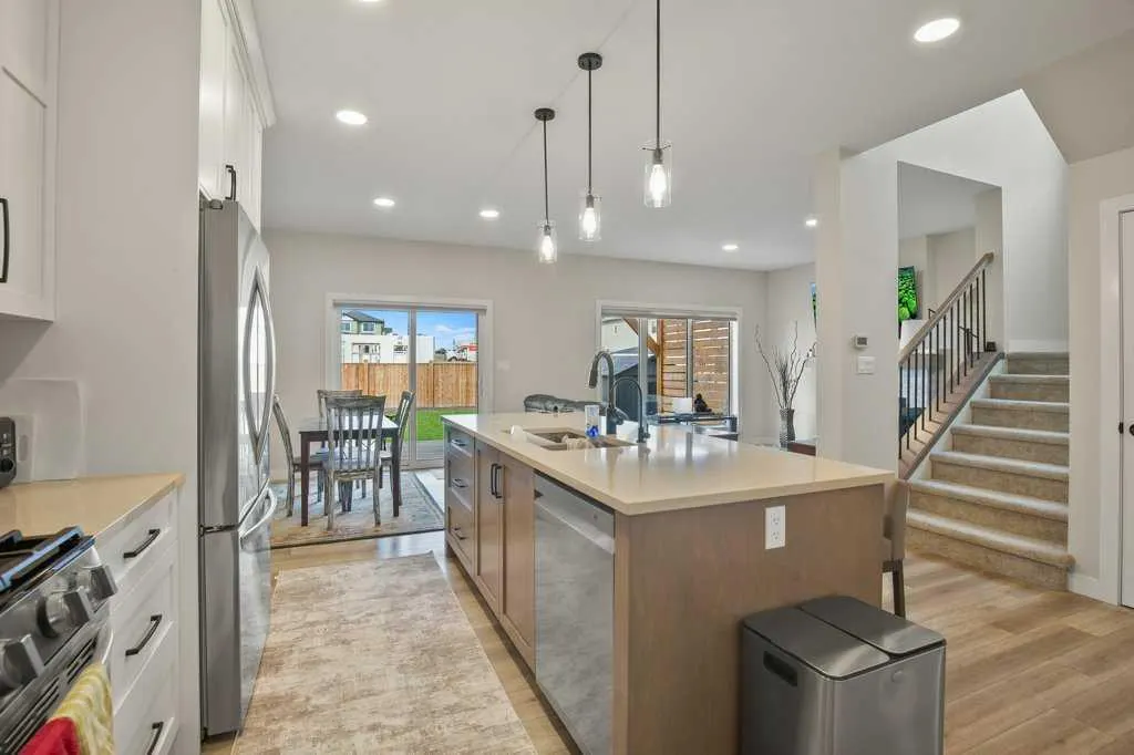 85 Crestview Boulevard