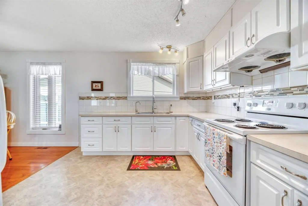 111 Maplewood Place