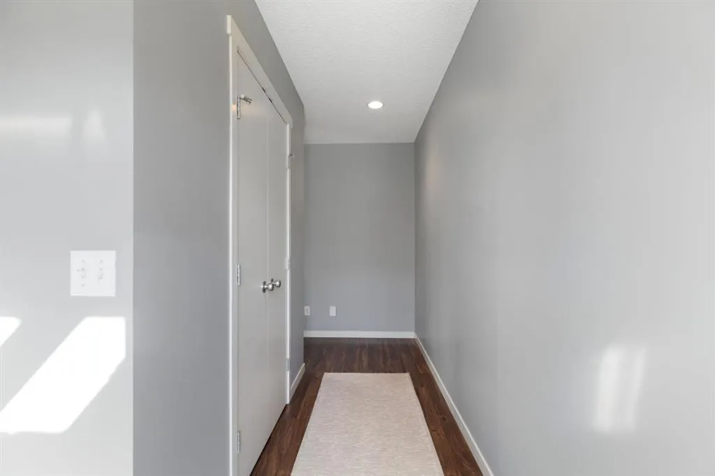 42 Copperpond Place SE