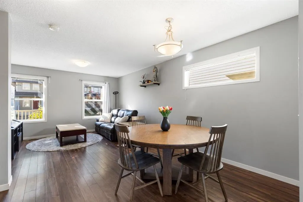 42 Copperpond Place SE