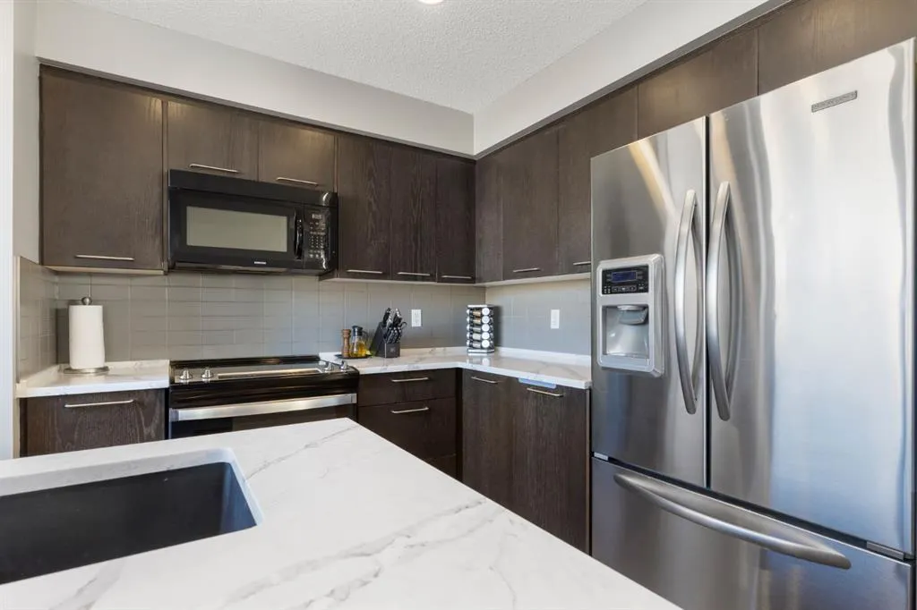 42 Copperpond Place SE