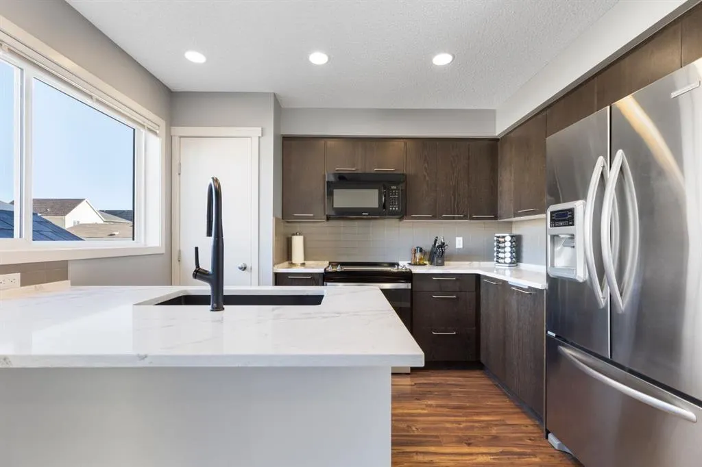 42 Copperpond Place SE