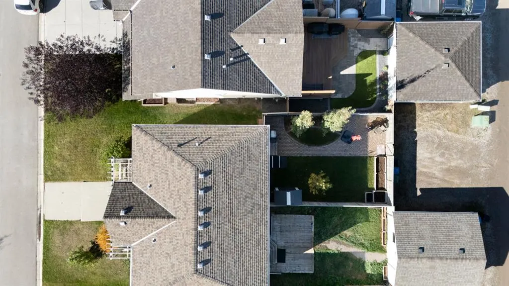 42 Copperpond Place SE