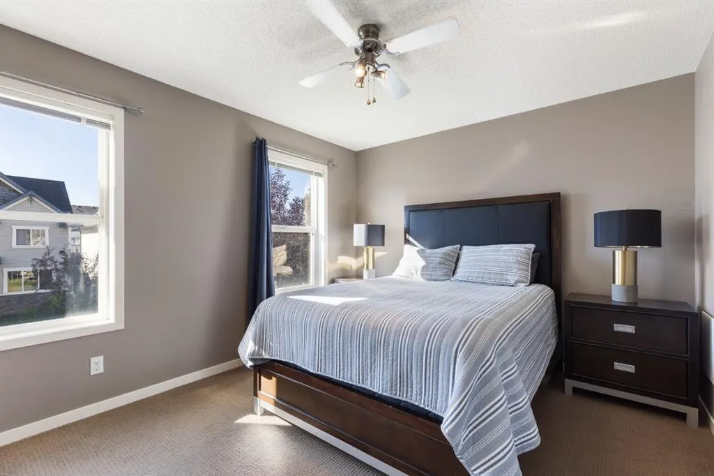 42 Copperpond Place SE
