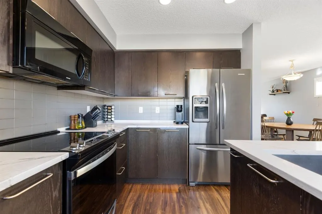 42 Copperpond Place SE