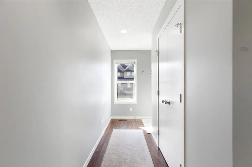 42 Copperpond Place SE