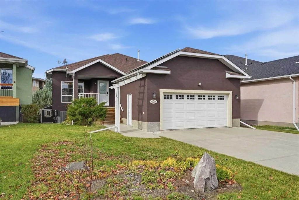 407 Lineham Acres Bay NW