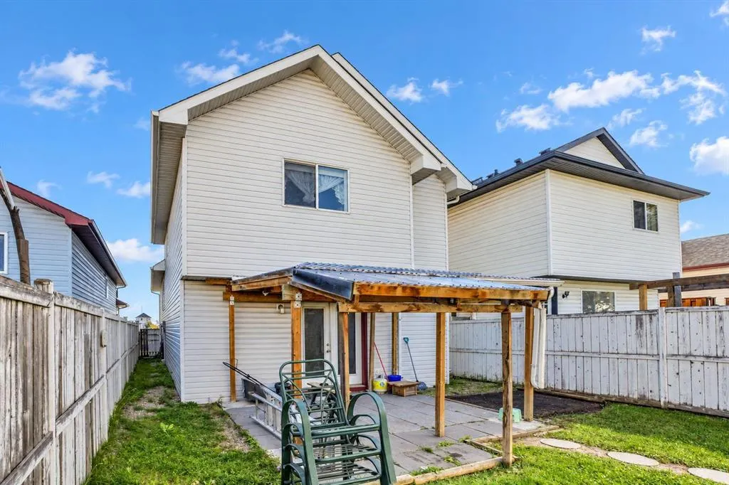 177 Erin Circle SE