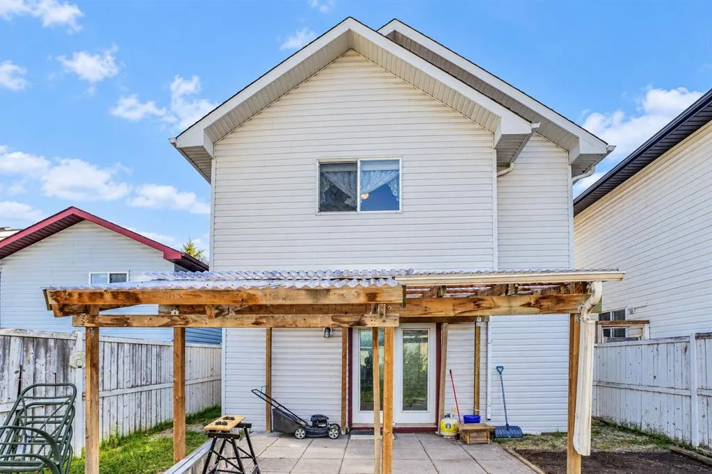 177 Erin Circle SE