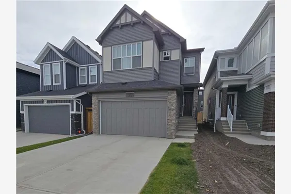 29 Marmot Passage NW