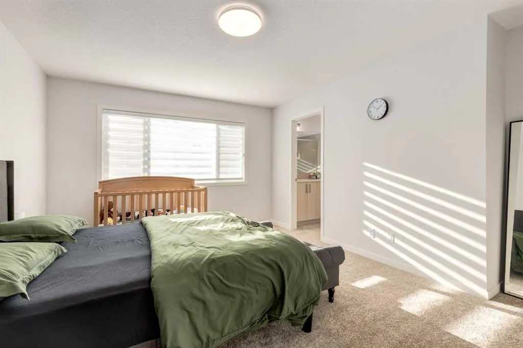 29 Marmot Passage NW