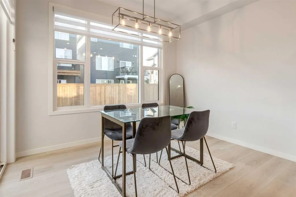 29 Marmot Passage NW