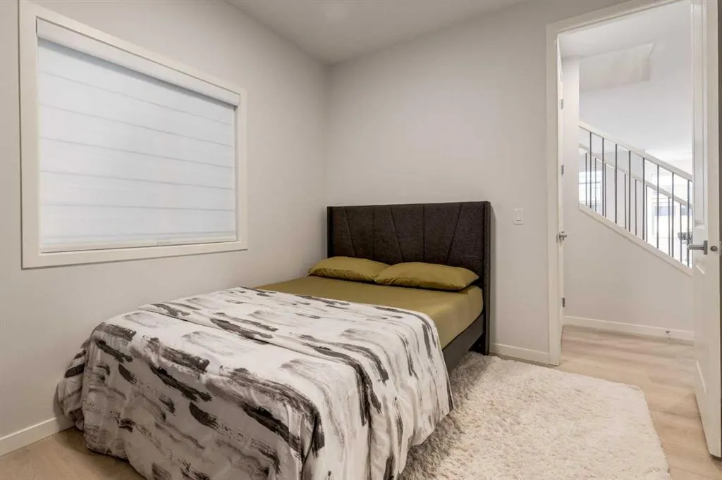29 Marmot Passage NW
